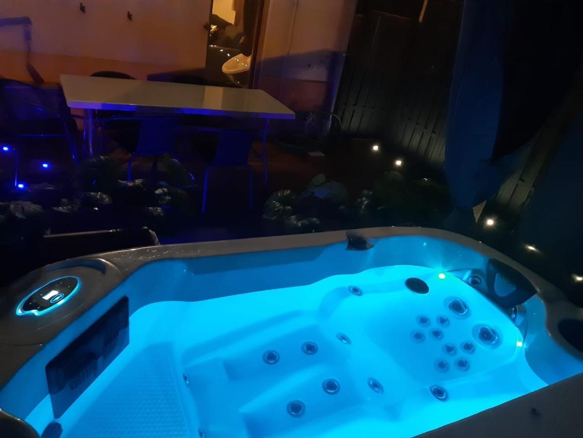 Maison Centre Ville Colmar Jacuzzi Jardin Et Climatisation Exterior foto